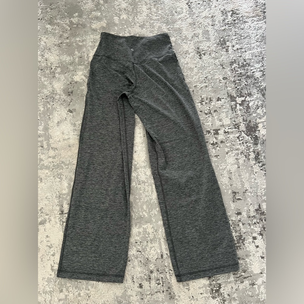 Like new lululemon align wide leg pant size 6 heathered black - Picture 2 of 3